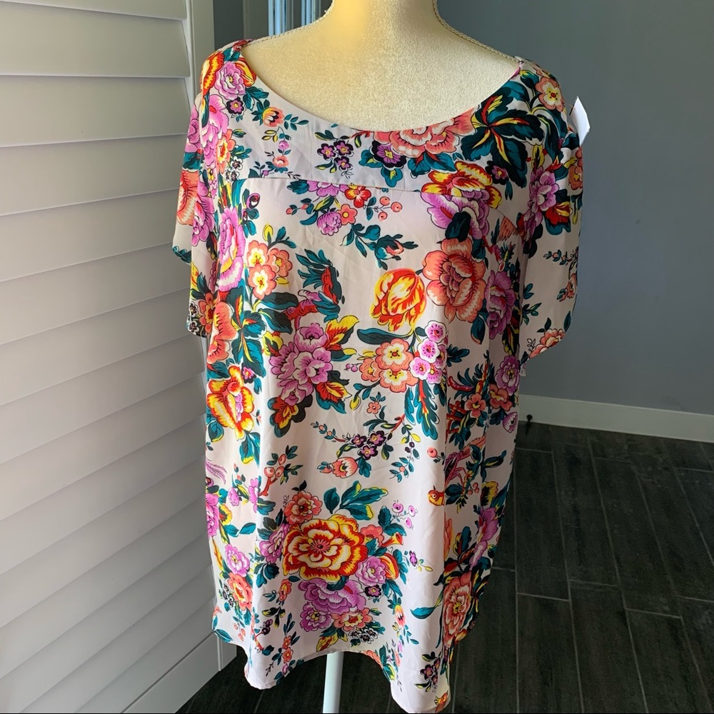 PREMISE STUDIO FLORAL BLOUSE SIZE 3x (plus size)